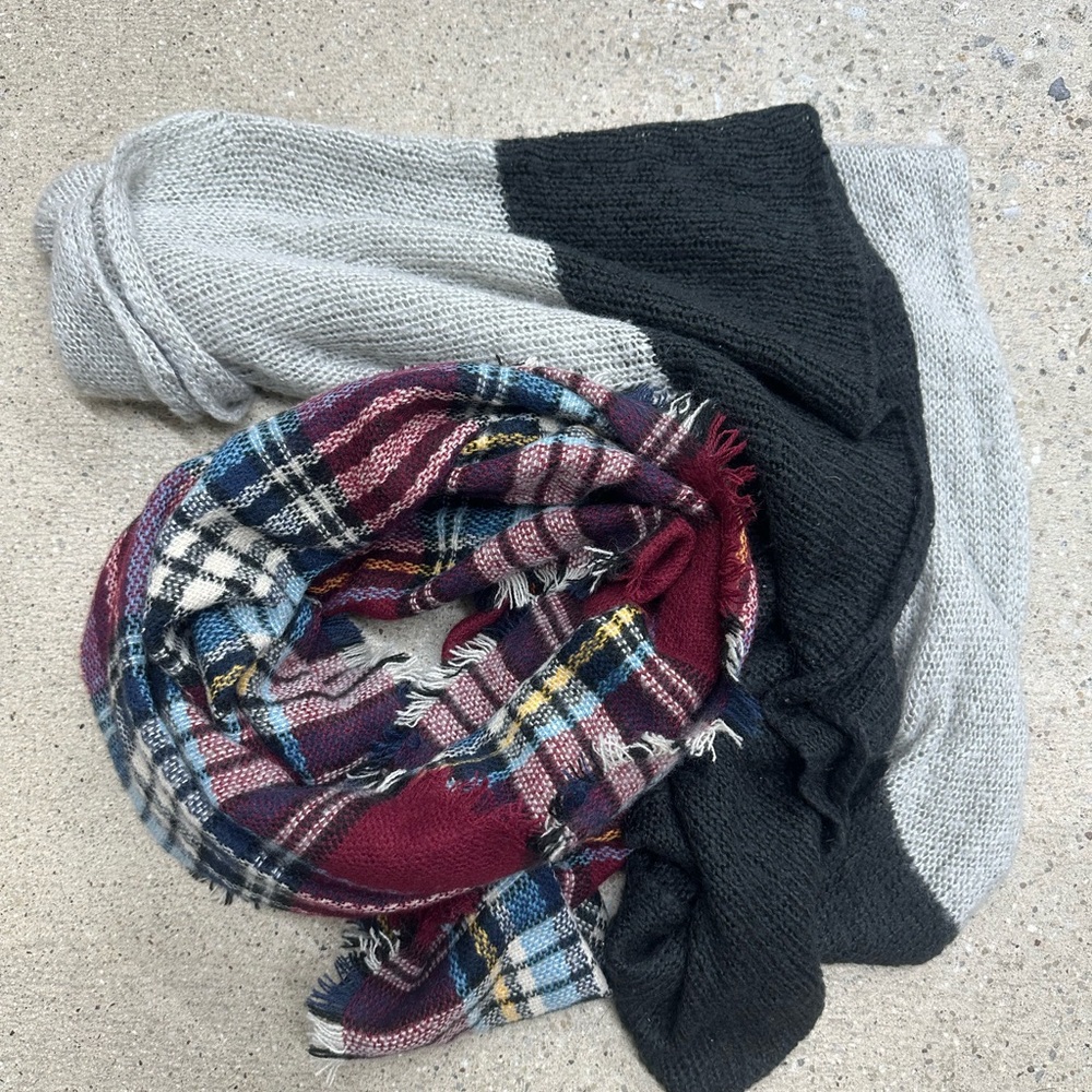 Wooden Ships Gray and Black Knit Poncho and Plaid Scarf Set